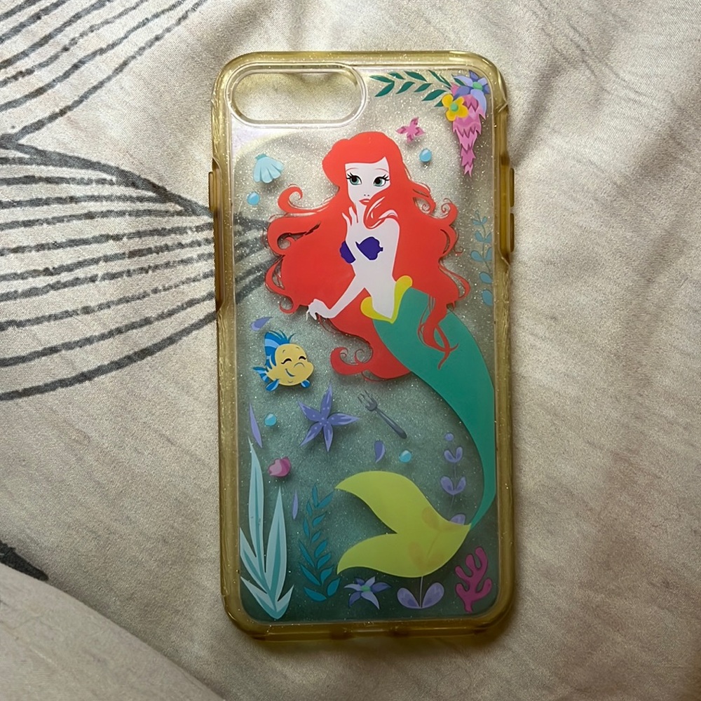 iPhone 6 Plus Ariel Case